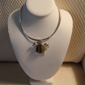 CHARLES ALBERT SILVER AND STONE TURTLE PENDANT/PiN